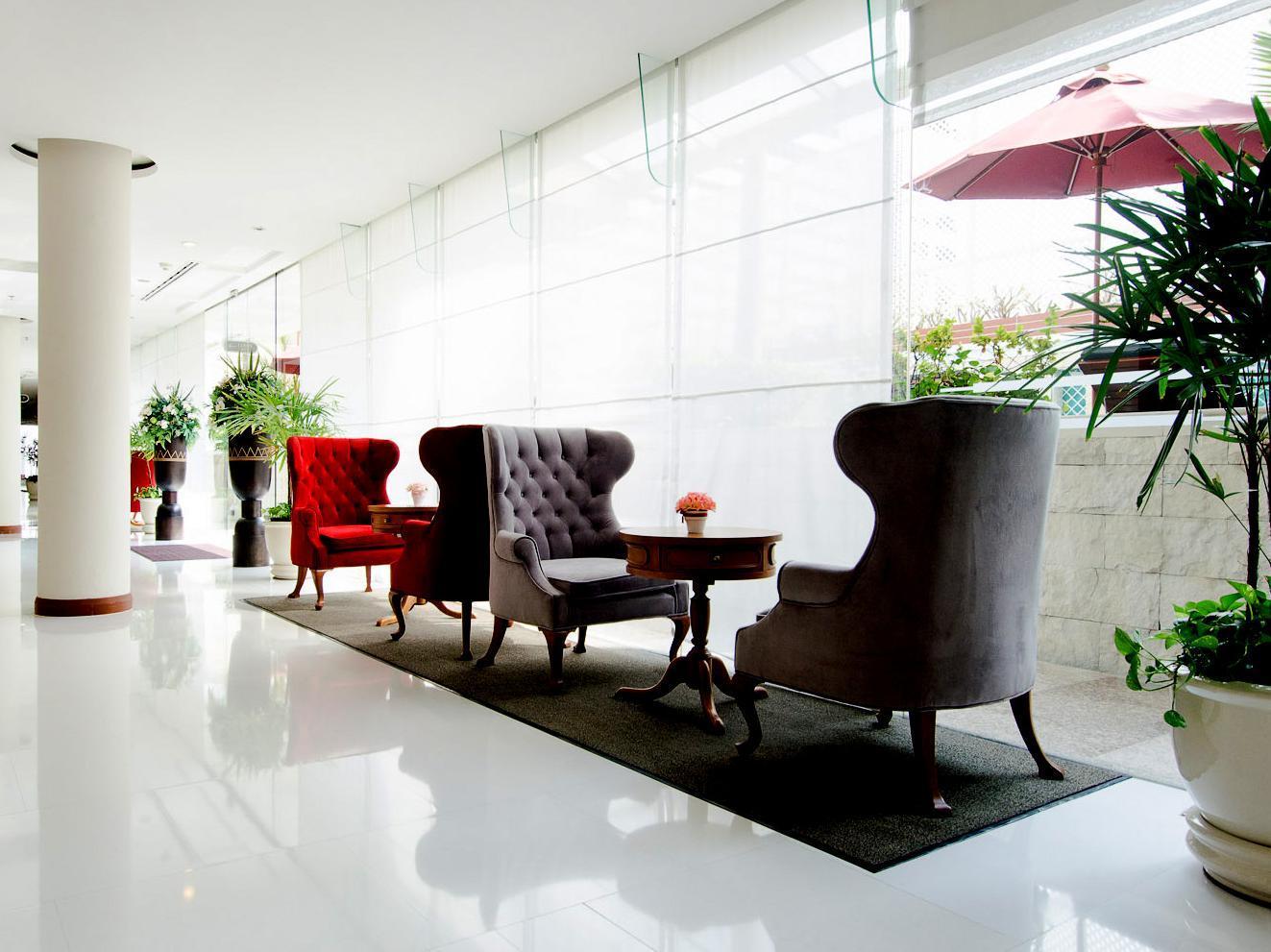 At Ease Saladaeng By Aetas Hotel Bangkok Exterior photo